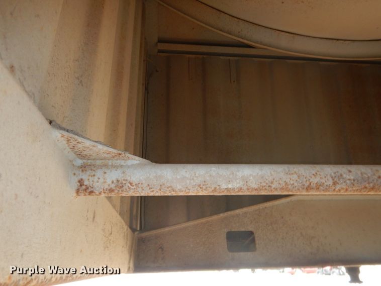 image for item DG5991 2008 Jet WO12402 double hopper bottom grain trailer