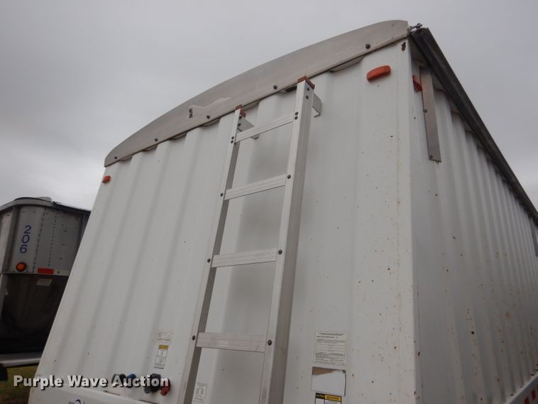 image for item DG5991 2008 Jet WO12402 double hopper bottom grain trailer