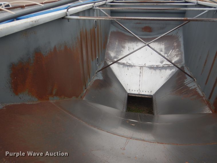 image for item DG5991 2008 Jet WO12402 double hopper bottom grain trailer