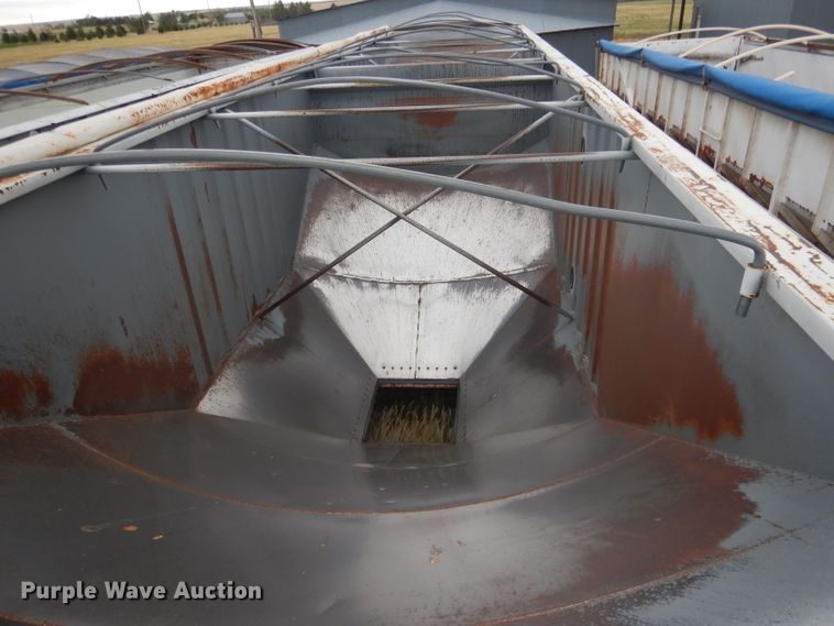 image for item DG5991 2008 Jet WO12402 double hopper bottom grain trailer