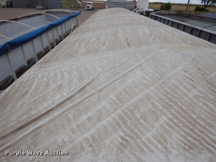 image for item DG5991 2008 Jet WO12402 double hopper bottom grain trailer