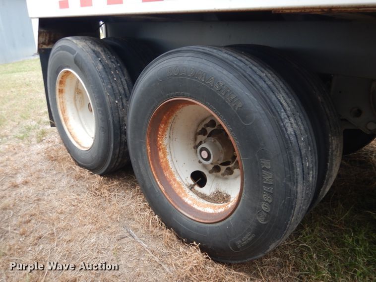 image for item DG5991 2008 Jet WO12402 double hopper bottom grain trailer