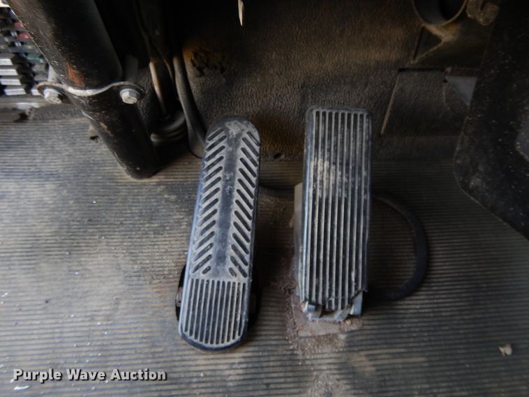 image for item DG7812 1997 Kenworth T600  semi truck