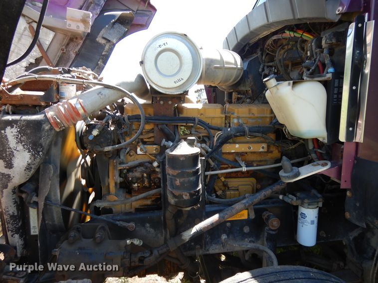 image for item DG7812 1997 Kenworth T600  semi truck