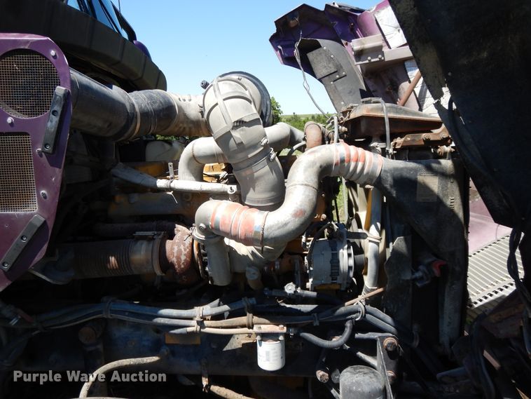 image for item DG7812 1997 Kenworth T600  semi truck