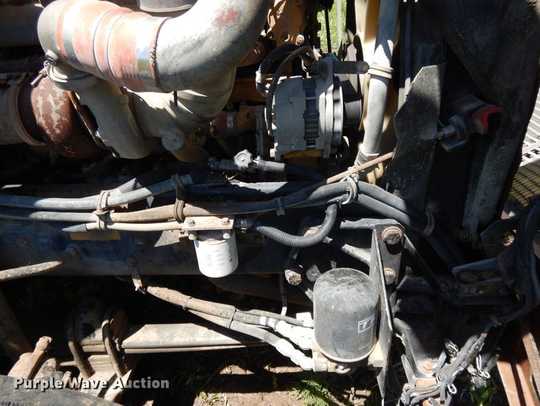 image for item DG7812 1997 Kenworth T600  semi truck