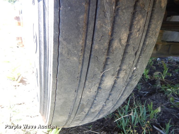 image for item DG7812 1997 Kenworth T600  semi truck