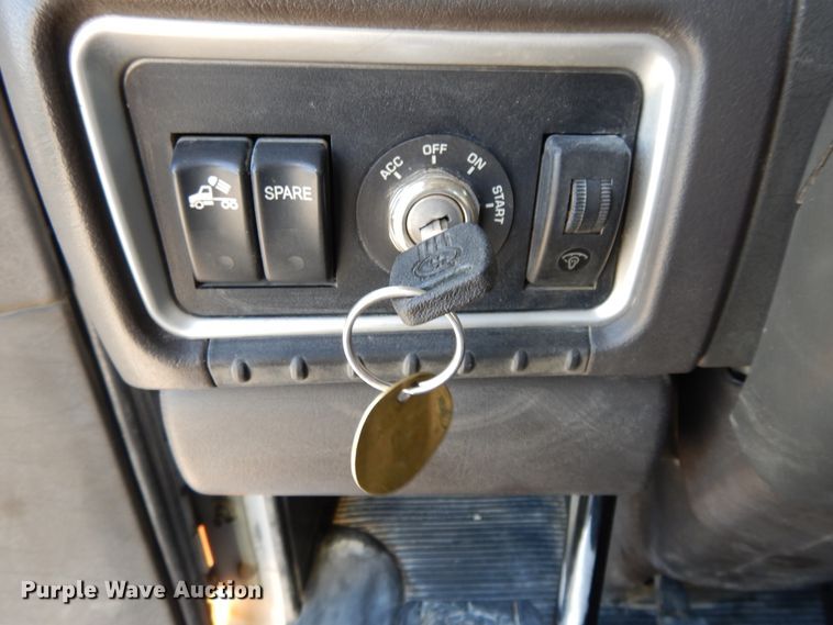 image for item DG7822 2006 Kenworth T800  semi truck