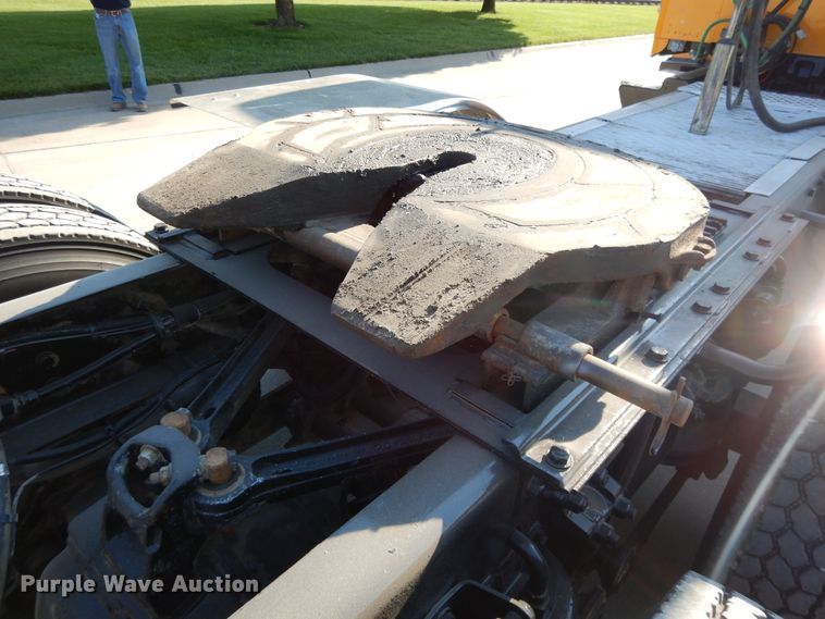 image for item DG7822 2006 Kenworth T800  semi truck