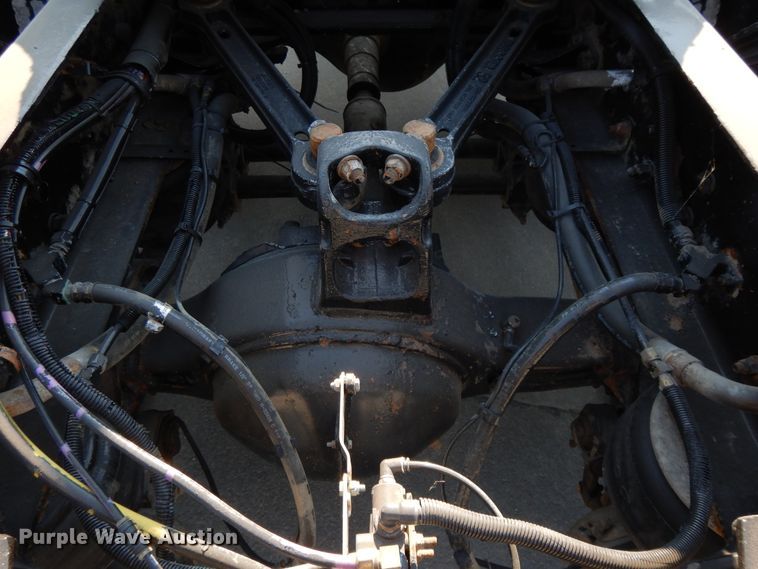 image for item DG7822 2006 Kenworth T800  semi truck