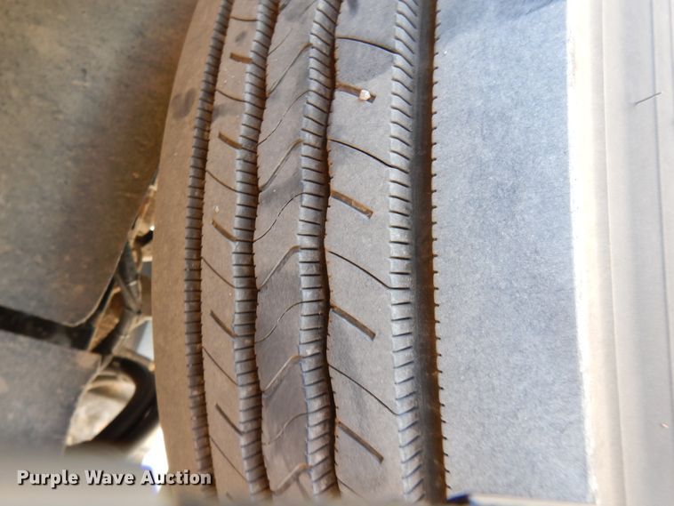 image for item DG7822 2006 Kenworth T800  semi truck