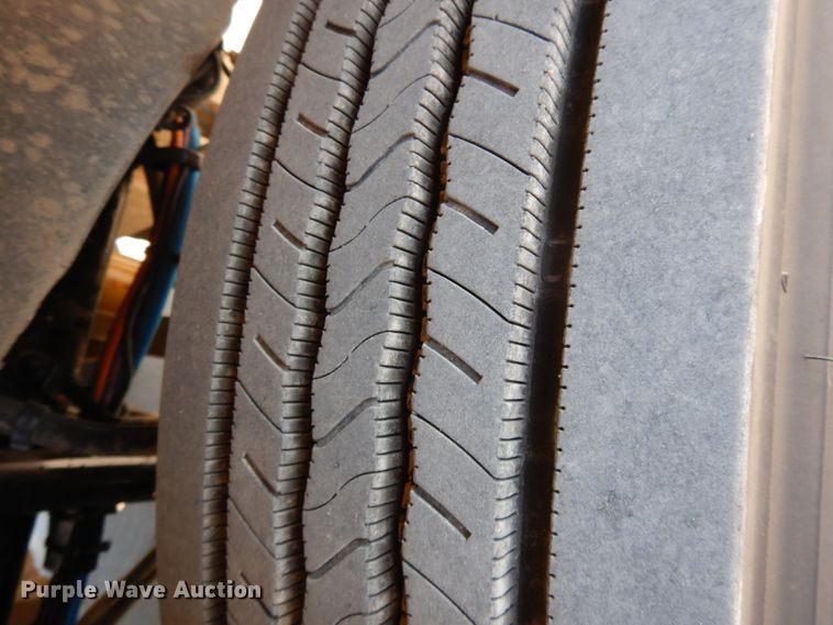 image for item DG7822 2006 Kenworth T800  semi truck