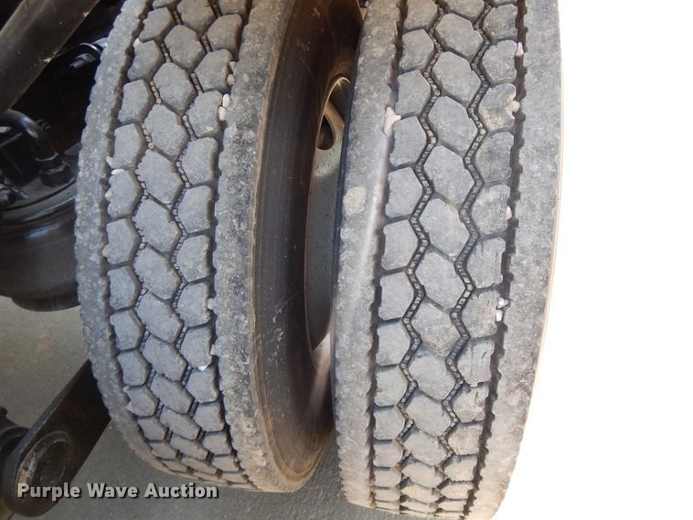 image for item DG7822 2006 Kenworth T800  semi truck