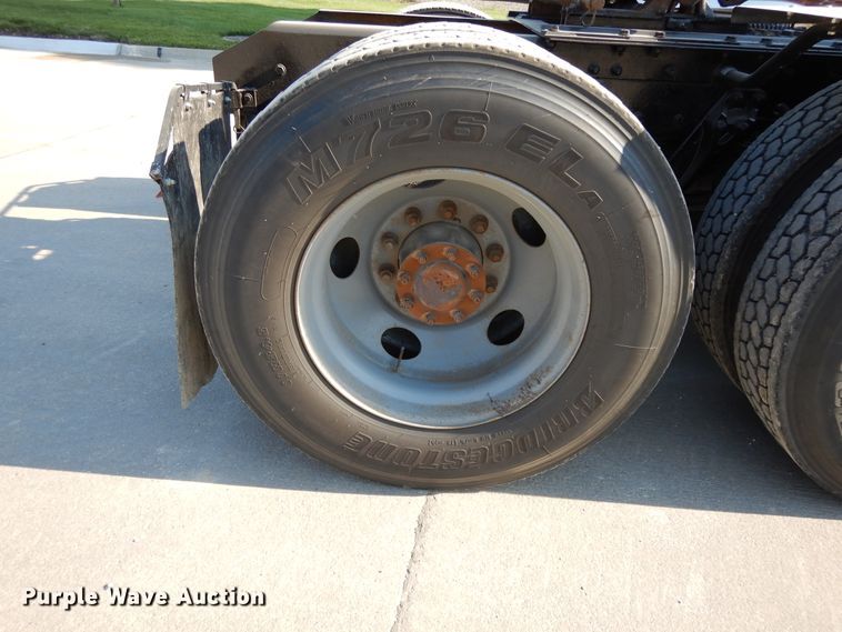 image for item DG7822 2006 Kenworth T800  semi truck