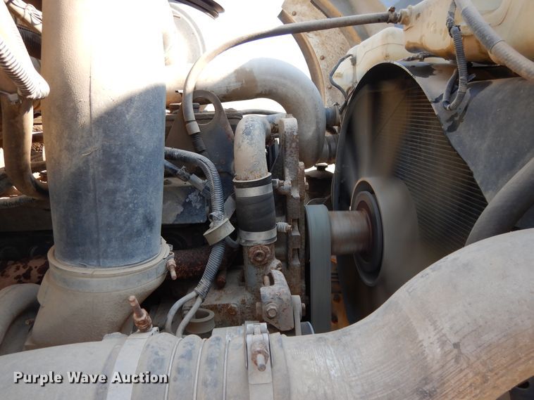 image for item DG7831 1998 Ford Louisville  flatbed truck