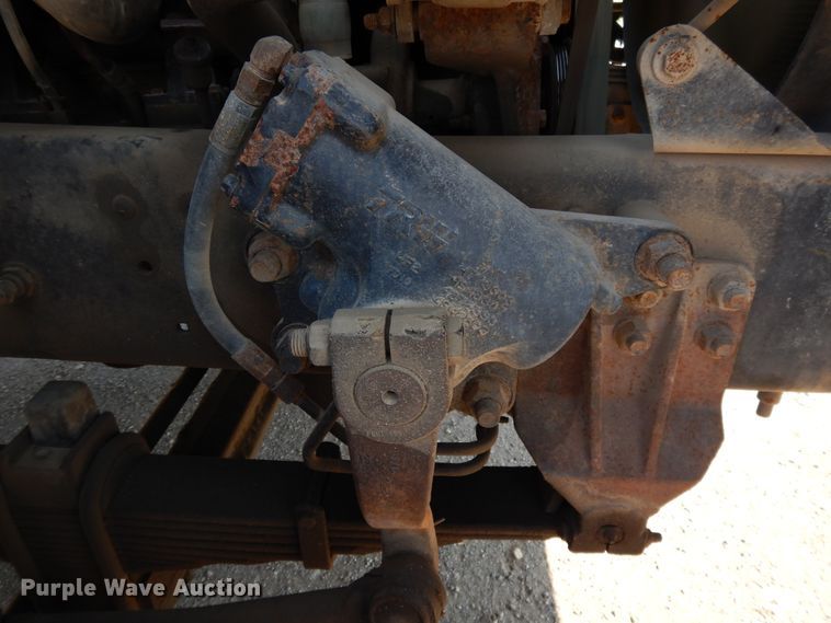 image for item DG7831 1998 Ford Louisville  flatbed truck