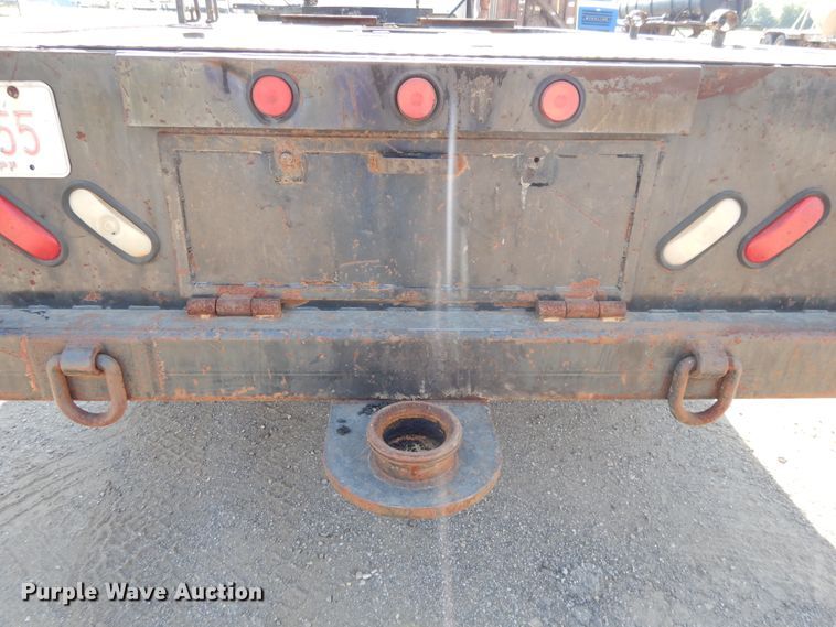 image for item DG7831 1998 Ford Louisville  flatbed truck