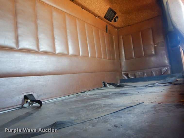 image for item DG8624 1990 International 9000 semi truck