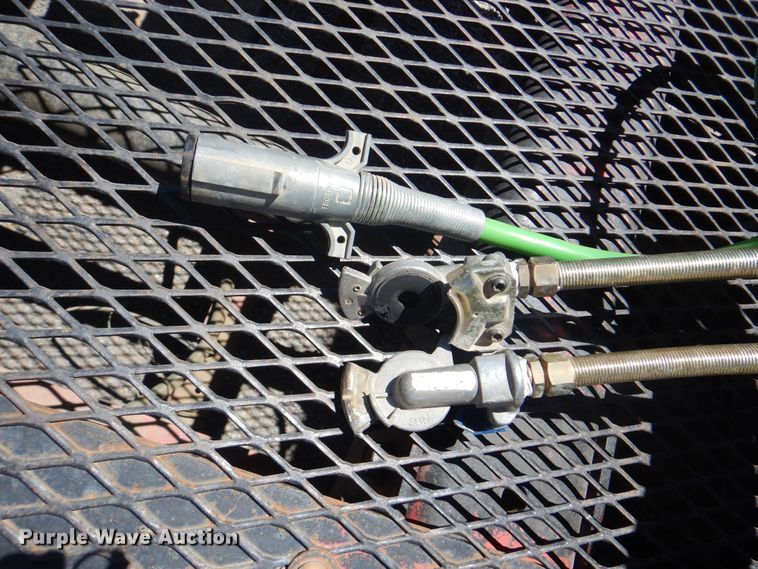 image for item DG8624 1990 International 9000 semi truck