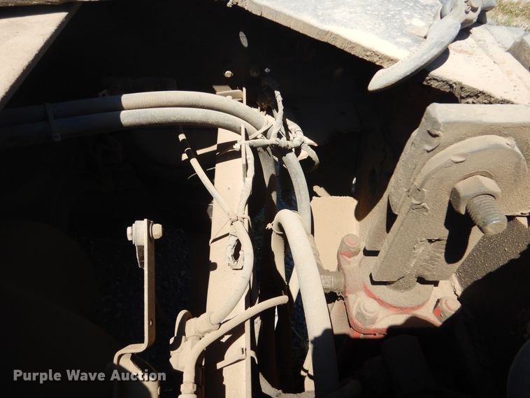 image for item DG8624 1990 International 9000 semi truck