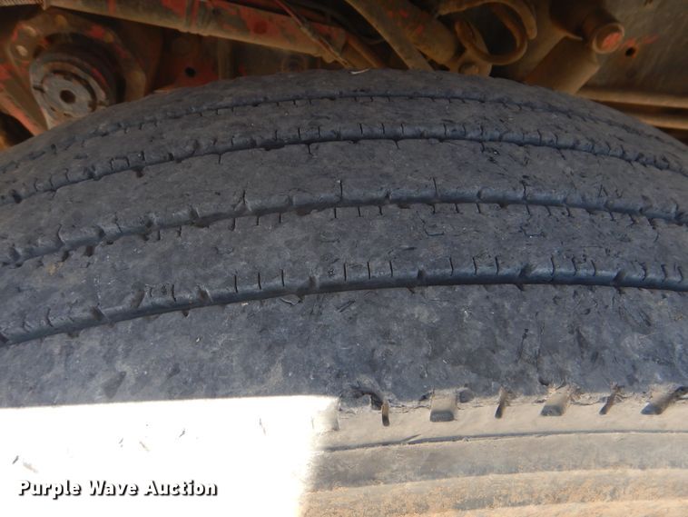 image for item DG8624 1990 International 9000 semi truck