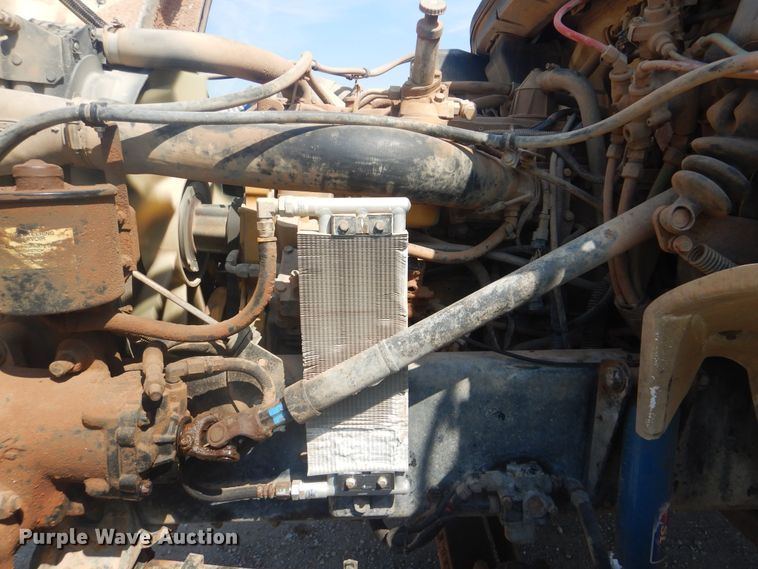 image for item DG8635 2000 Freightliner FL80  water truck