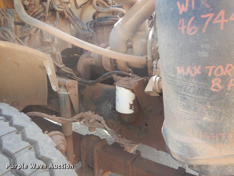 image for item DG8635 2000 Freightliner FL80  water truck