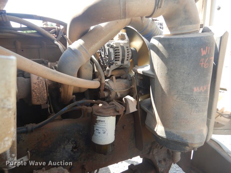 image for item DG8635 2000 Freightliner FL80  water truck