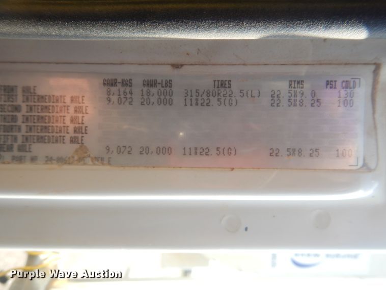 image for item DG8635 2000 Freightliner FL80  water truck