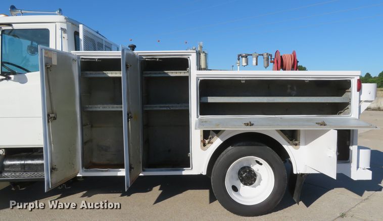 image for item DH1013 2000 Freightliner FL70  service truck