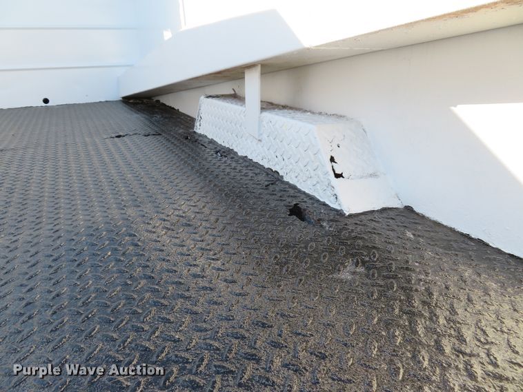 image for item DH1013 2000 Freightliner FL70  service truck