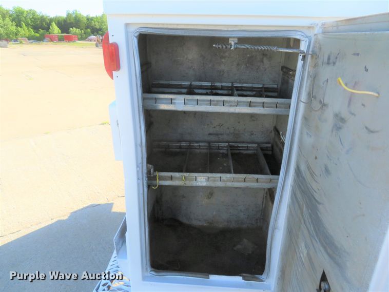 image for item DH1013 2000 Freightliner FL70  service truck