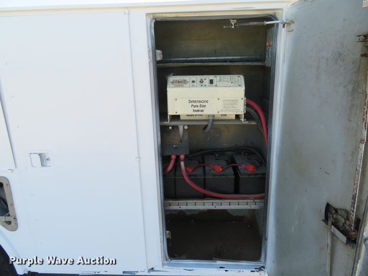 image for item DH1013 2000 Freightliner FL70  service truck