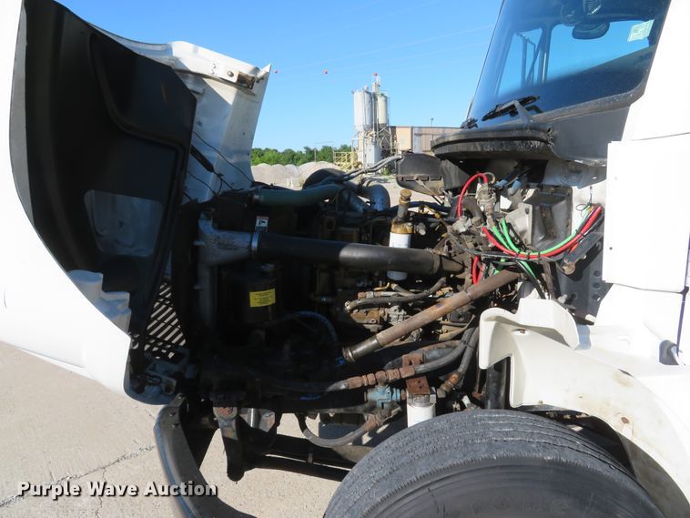 image for item DH1013 2000 Freightliner FL70  service truck