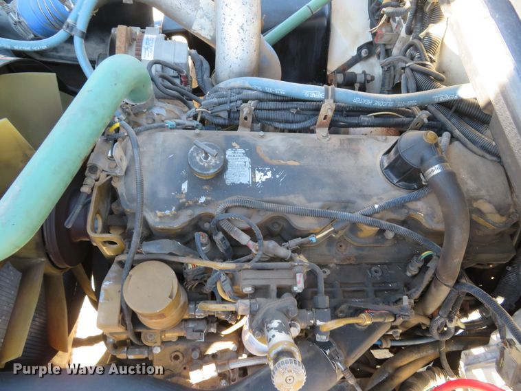 image for item DH1013 2000 Freightliner FL70  service truck