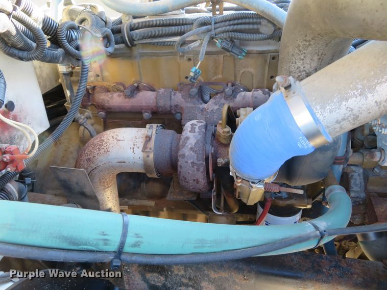 image for item DH1013 2000 Freightliner FL70  service truck