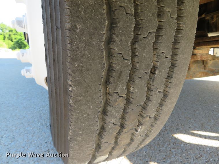 image for item DH1013 2000 Freightliner FL70  service truck