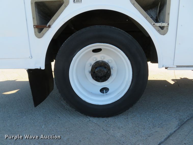 image for item DH1013 2000 Freightliner FL70  service truck