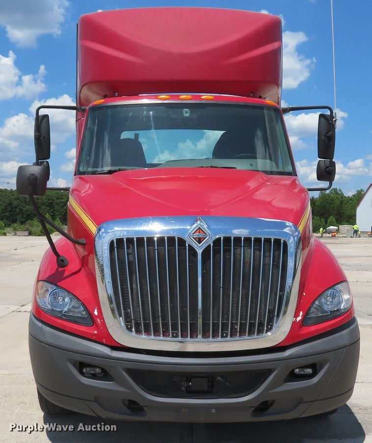 image for item DH1035 2012 International ProStar  semi truck