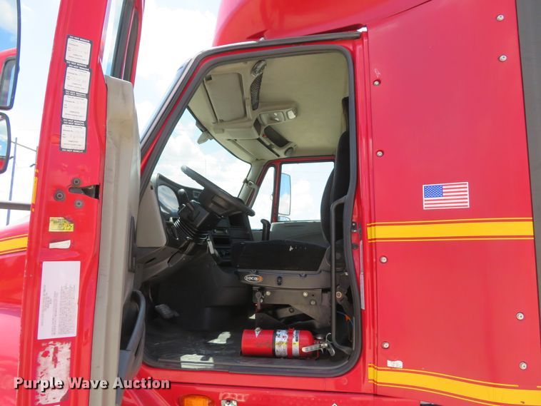 image for item DH1035 2012 International ProStar  semi truck