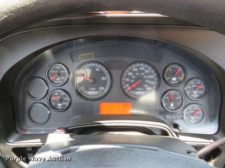 image for item DH1035 2012 International ProStar  semi truck