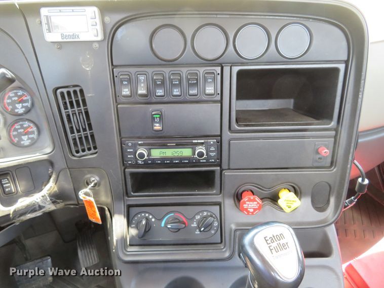 image for item DH1035 2012 International ProStar  semi truck