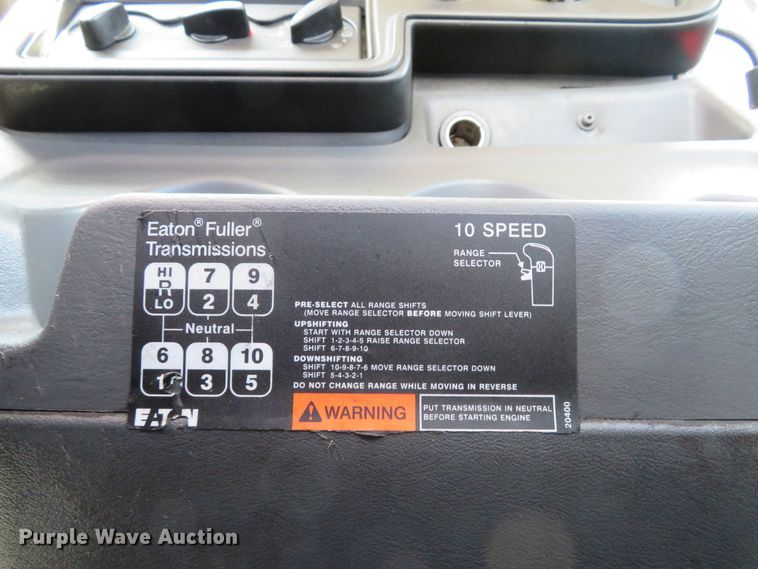 image for item DH1035 2012 International ProStar  semi truck