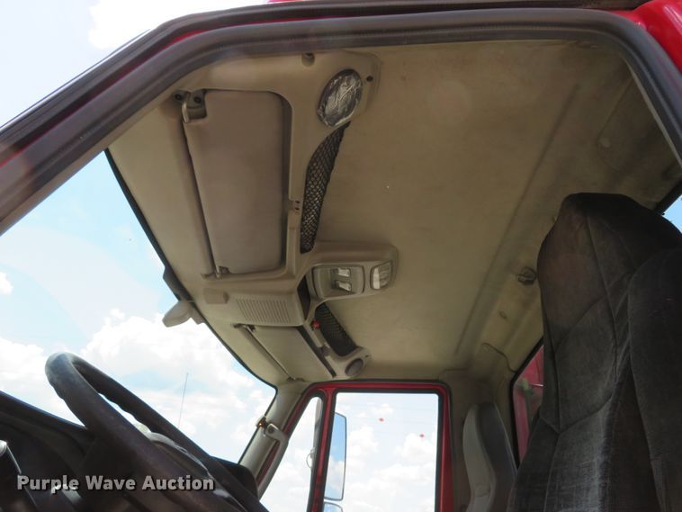 image for item DH1035 2012 International ProStar  semi truck