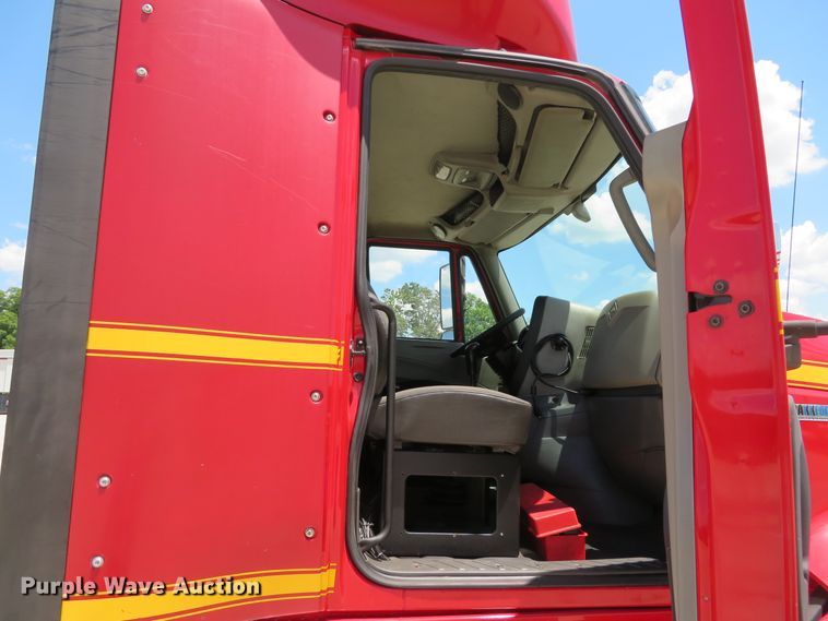 image for item DH1035 2012 International ProStar  semi truck