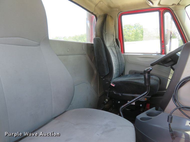 image for item DH1035 2012 International ProStar  semi truck