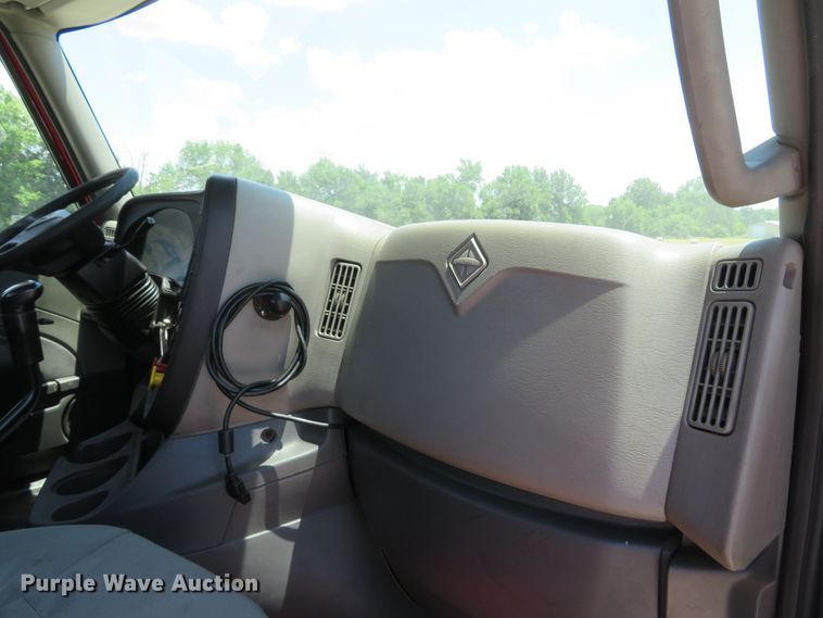 image for item DH1035 2012 International ProStar  semi truck