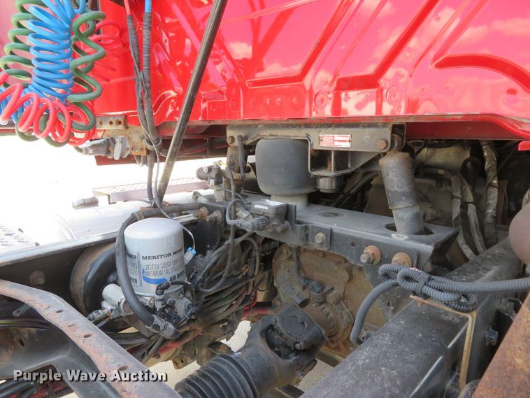 image for item DH1035 2012 International ProStar  semi truck