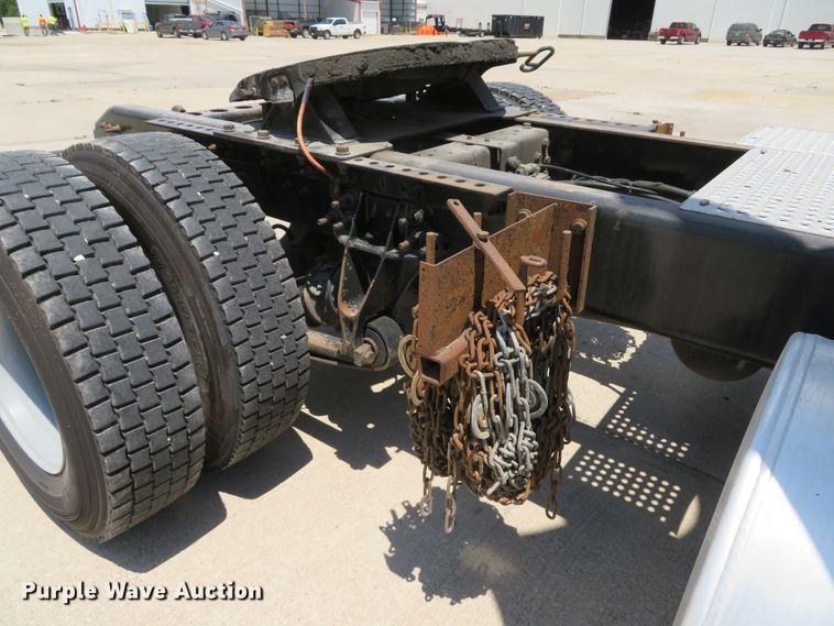 image for item DH1035 2012 International ProStar  semi truck