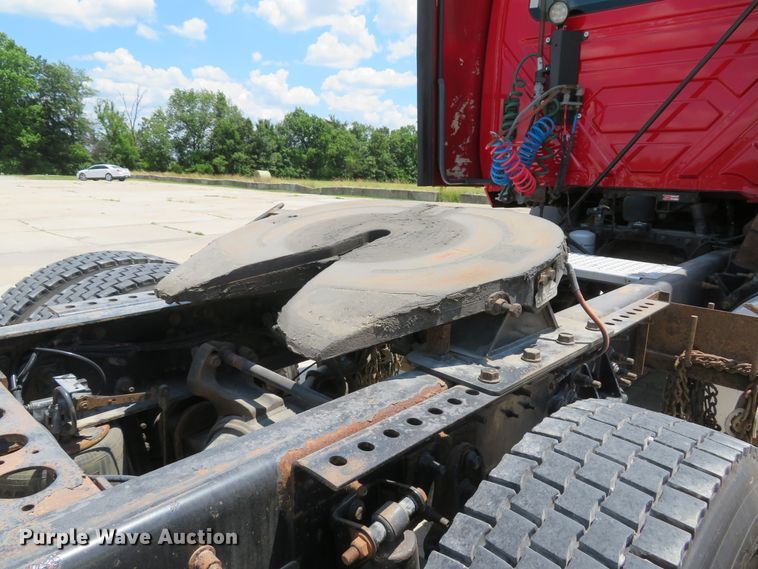 image for item DH1035 2012 International ProStar  semi truck